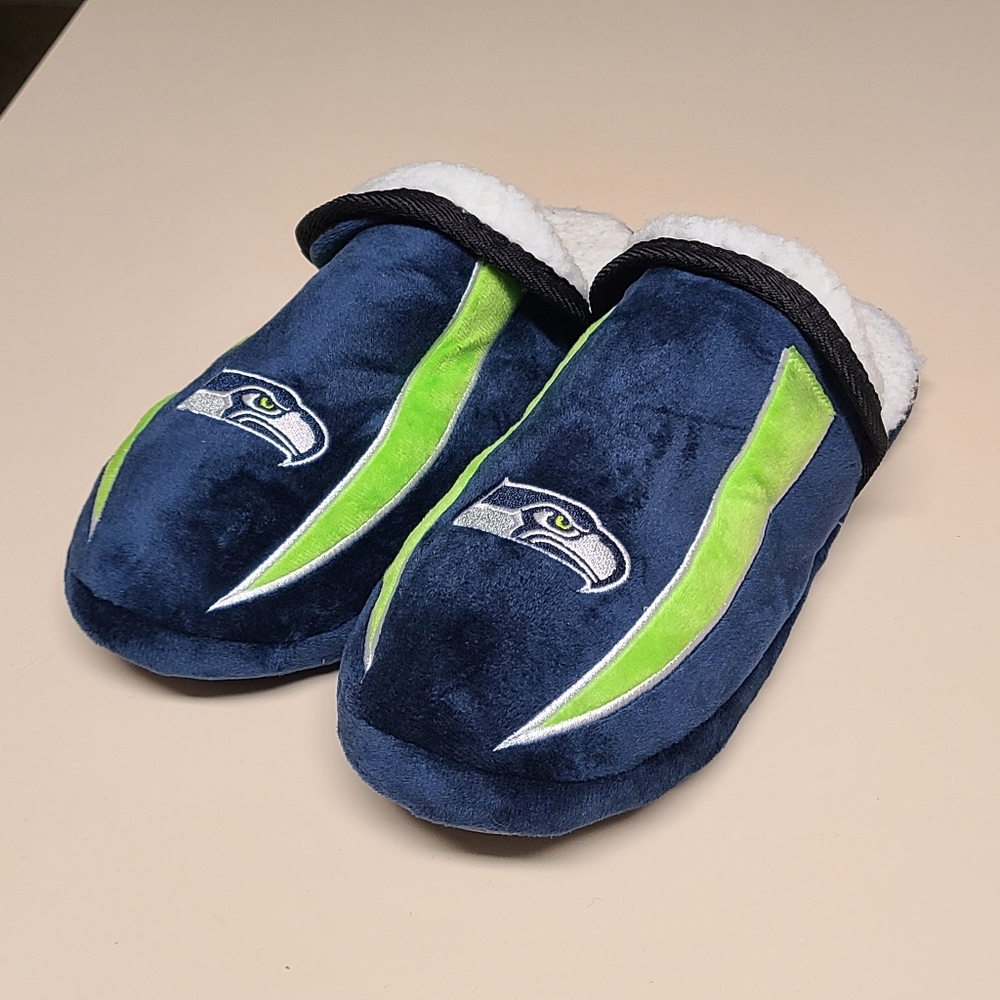 Foco NFL Seattle Seahawks football faux fur plush slippers size 11